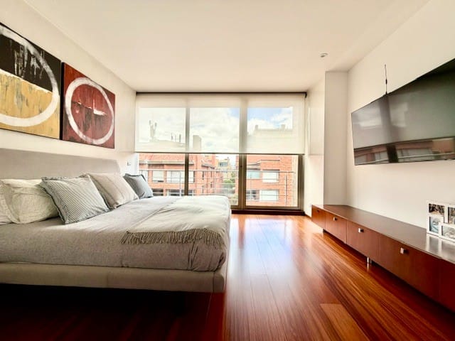 Apartamento de 2 alcobas en venta en Chicó Reservado, Bogotá, 153 m² · foto 12 de 19
