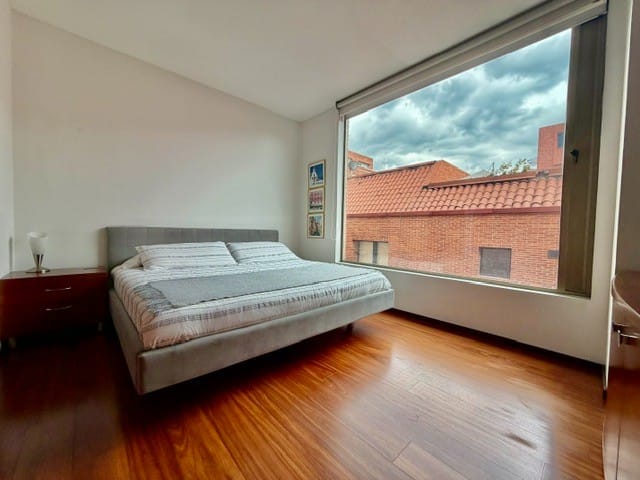 Apartamento de 2 alcobas en venta en Chicó Reservado, Bogotá, 153 m² · foto 15 de 19
