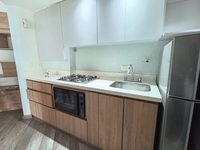 Apartaestudio en arriendo en Loma Del Escobero, Envigado, 39 m² · foto 5 de 20