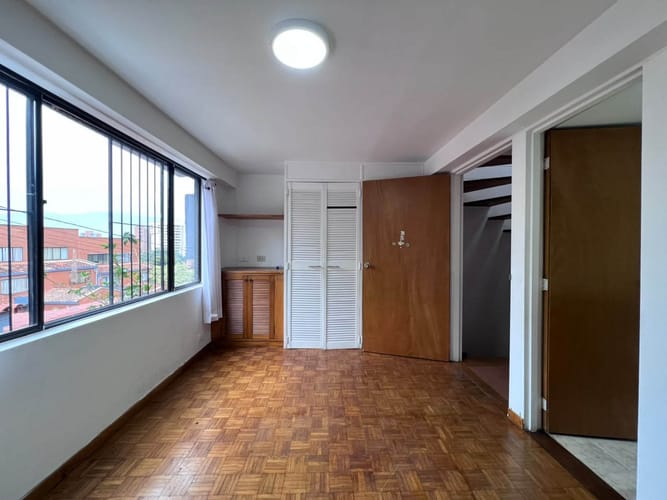 Casa de 2 alcobas en arriendo en El Poblado, Medellín, 138 m² · foto 6 de 17