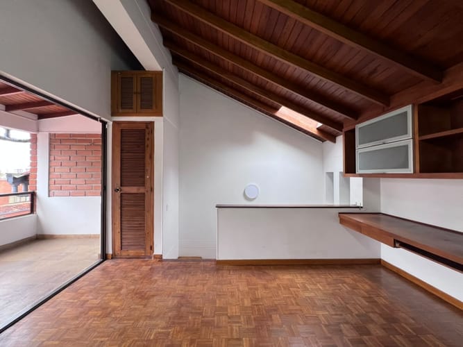 Casa de 2 alcobas en arriendo en El Poblado, Medellín, 138 m² · foto 13 de 17