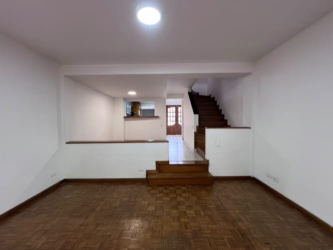 Casa de 2 alcobas en arriendo en El Poblado, Medellín, 138 m² · foto 3 de 17