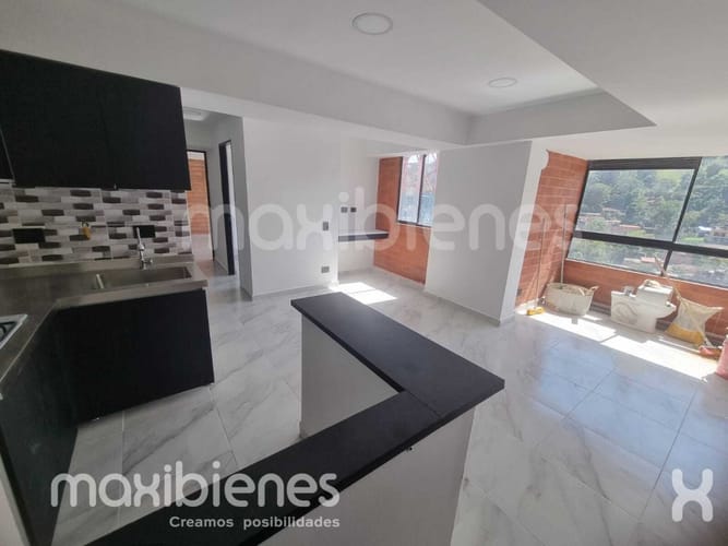 Apartamento de 2 alcobas en arriendo en Pueblo Viejo, La Estrella, 60 m² · foto 2 de 7