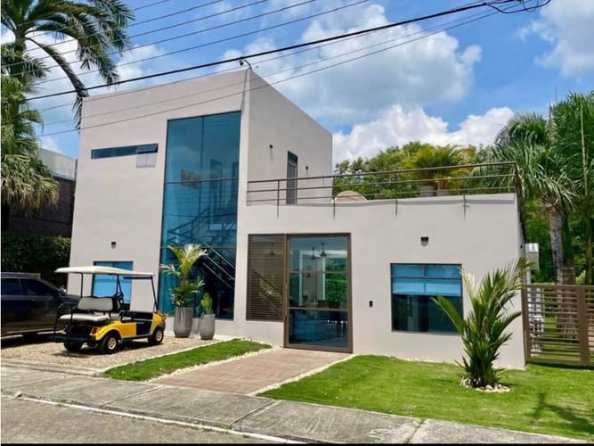 Casa de 5 alcobas en venta en Santander, Girardot, 1000 m² · foto 2 de 7