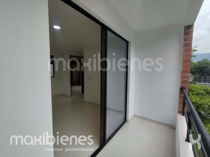 Apartamento de 2 alcobas en arriendo en Urbanizacion El Carmelo Ii Etapa, Medellín, 72 m² · foto 14 de 16