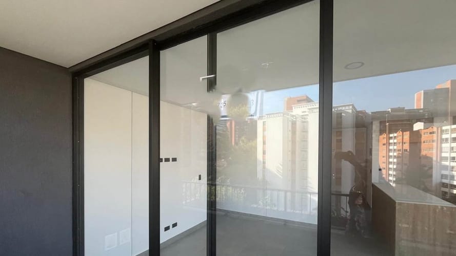 Apartamento de 2 alcobas en venta en Castropol, Medellín, 88 m² · foto 5 de 24