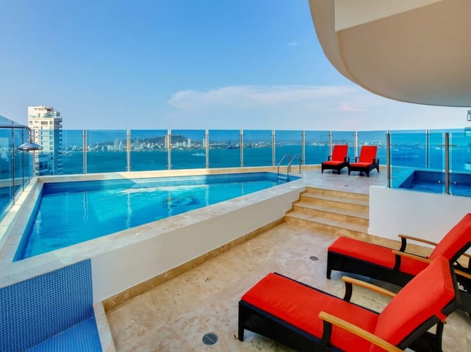 Apartamento de 1 alcoba en venta en Castillogrande, Cartagena, 78 m² · foto 2 de 19