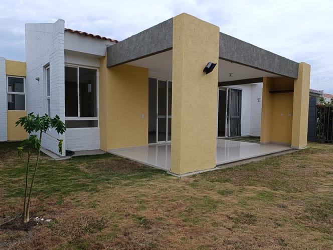 Casa de 3 alcobas en arriendo en El Castillo, Jamundí, 272 m² · foto 9 de 10