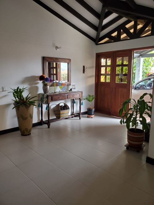 Casa de 3 alcobas en venta en Pontezuela, Rionegro, 1350 m² · foto 2 de 24
