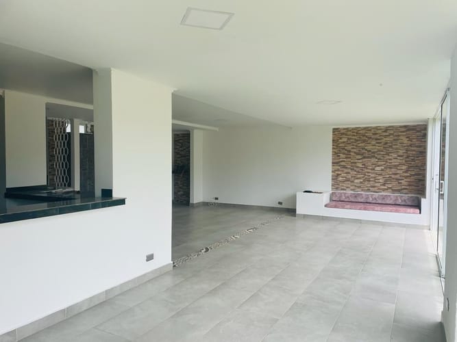 Casa de 5 alcobas en venta en Ub. Fenix, Jamundí, 250 m² · foto 7 de 24