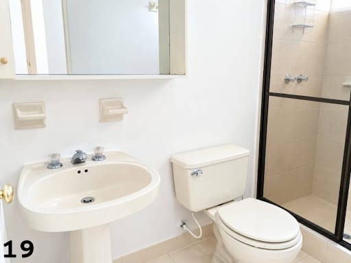 Apartamento de 3 alcobas en venta en El Pinar, Bogotá, 73 m² · foto 19 de 20