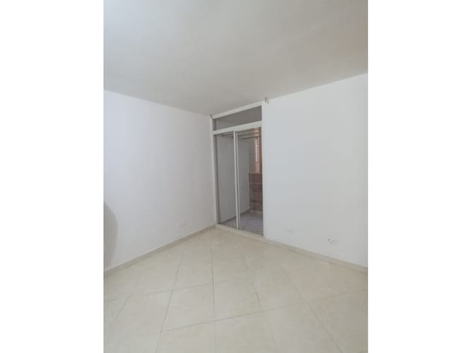 Apartamento de 2 alcobas en arriendo en Boston, Medellín, 67 m² · foto 4 de 22