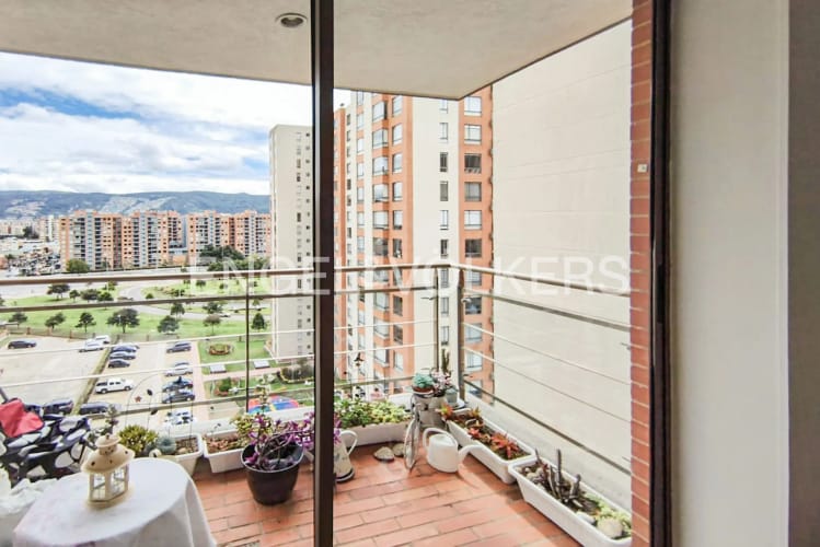 Apartamento de 3 alcobas en venta en Colina Campestre, Bogotá, 96 m² · foto 7 de 19