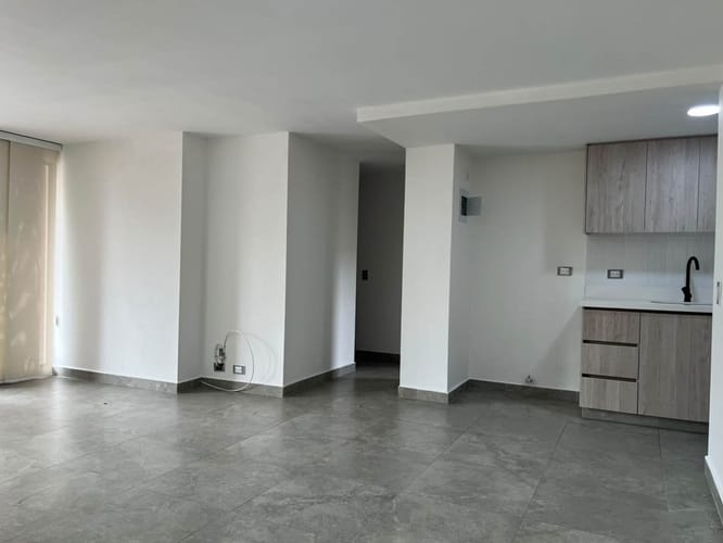 Apartamento de 3 alcobas en arriendo en Escobero, Envigado, 90 m² · foto 8 de 16