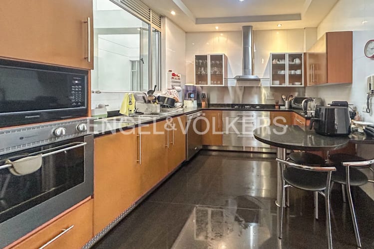 Apartamento de 3 alcobas en venta en Chico Norte, Bogotá, 270 m² · foto 6 de 20