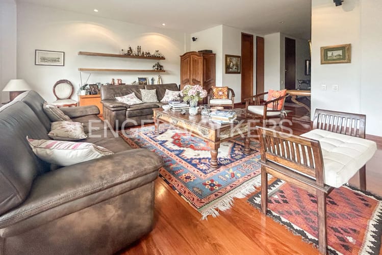 Apartamento de 3 alcobas en venta en Chico Norte, Bogotá, 270 m² · foto 2 de 20