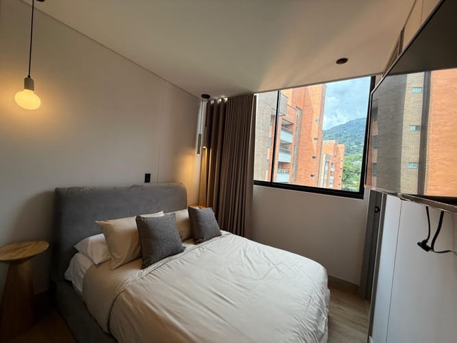 Apartamento de 2 alcobas en venta en Laureles, Medellín, 175 m² · foto 8 de 12