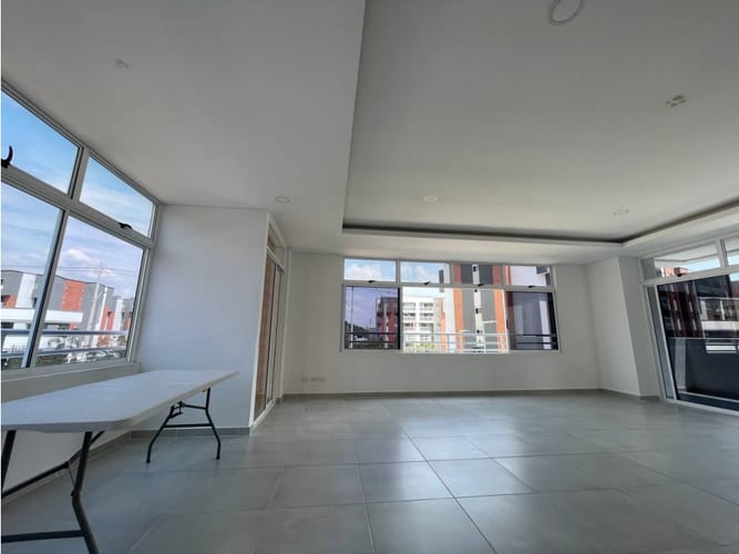 Apartamento de 2 alcobas en arriendo en Bochalema, Cali, 66 m² · foto 17 de 21