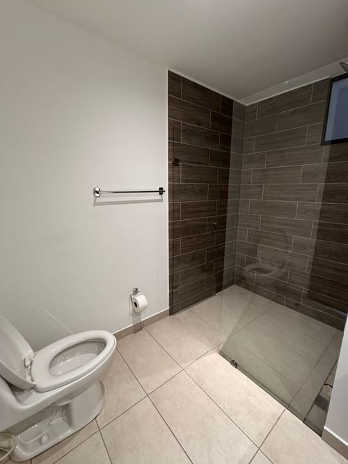 Apartamento de 2 alcobas en venta en La Felicidad, Bogotá, 110 m² · foto 6 de 16