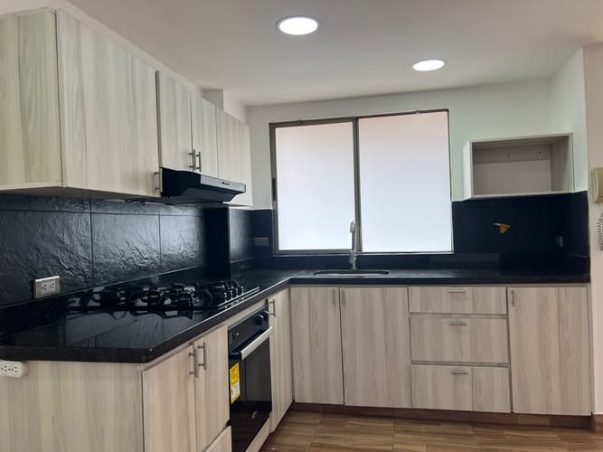 Casa de 2 alcobas en arriendo en Escobero, Envigado, 95 m² · foto 3 de 19
