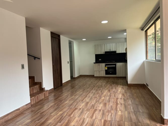 Casa de 2 alcobas en arriendo en Escobero, Envigado, 95 m² · foto 6 de 19