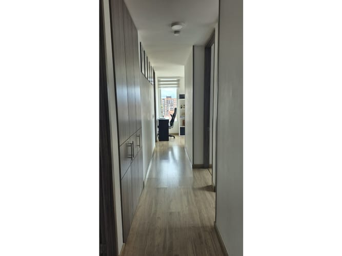 Apartamento de 3 alcobas en venta en Engativá, Bogotá, 73 m² · foto 8 de 24