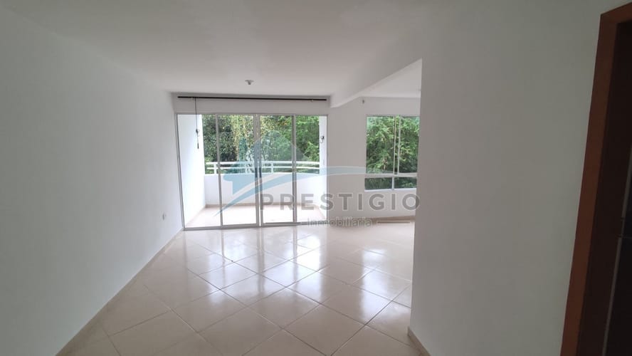 Apartamento de 3 alcobas en arriendo en Casco Antiguo - Floridablanca, Floridablanca, 90 m² · foto 4 de 14