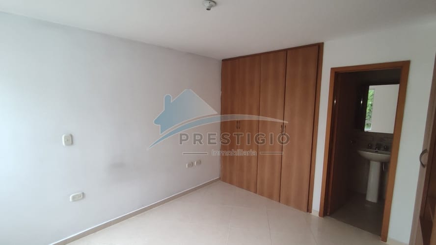 Apartamento de 3 alcobas en arriendo en Casco Antiguo - Floridablanca, Floridablanca, 90 m² · foto 8 de 14