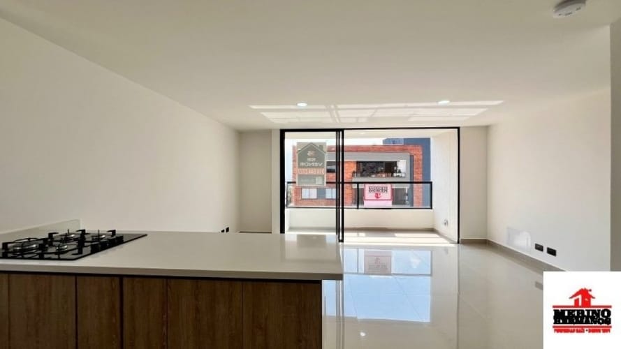 Apartamento de 3 alcobas en arriendo en La Floresta, Medellín, 85 m² · foto 2 de 13