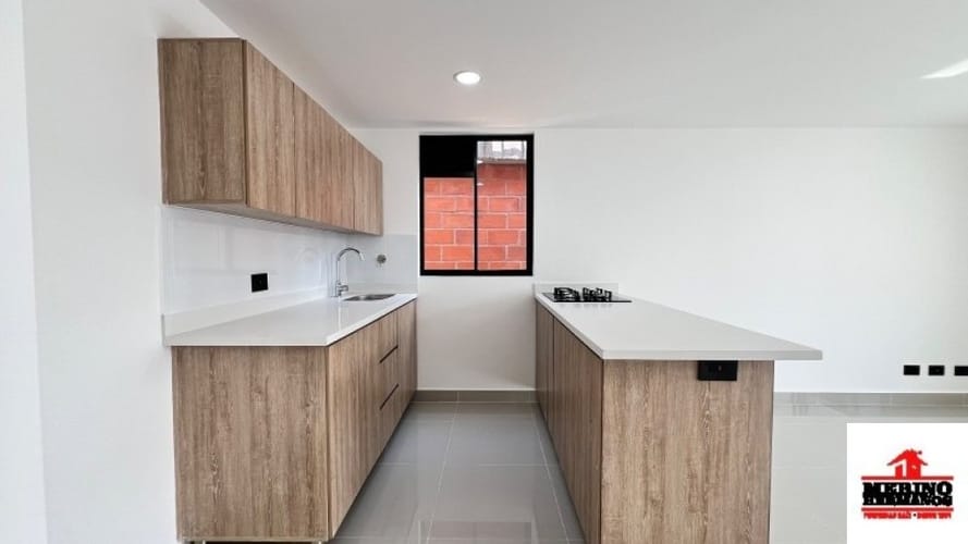 Apartamento de 3 alcobas en arriendo en La Floresta, Medellín, 85 m² · foto 4 de 13