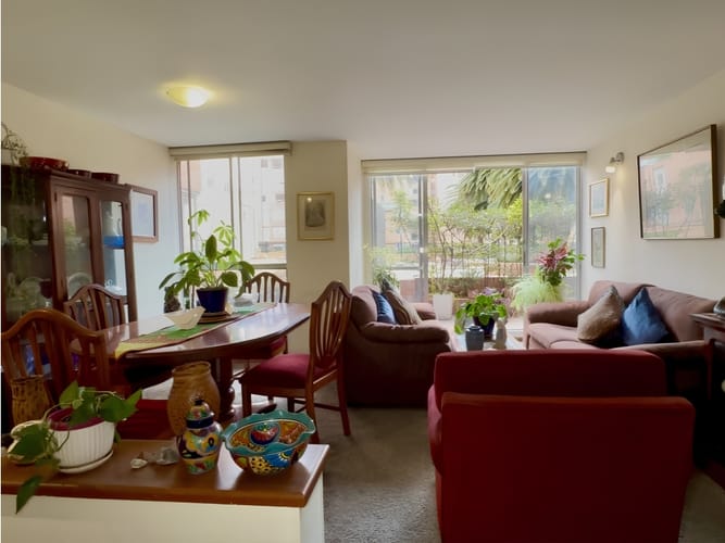 Apartamento de 3 alcobas en venta en Niza, Bogotá, 97 m² · foto 2 de 16