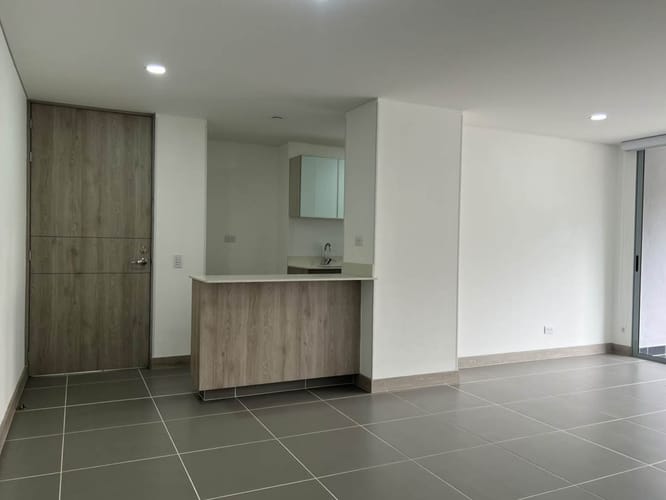 Apartamento de 3 alcobas en arriendo en El Diamante 2, Medellín, 95 m² · foto 6 de 18