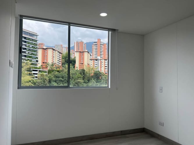 Apartamento de 3 alcobas en arriendo en El Diamante 2, Medellín, 95 m² · foto 7 de 18