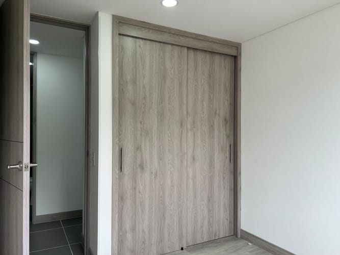 Apartamento de 3 alcobas en arriendo en El Diamante 2, Medellín, 95 m² · foto 10 de 18