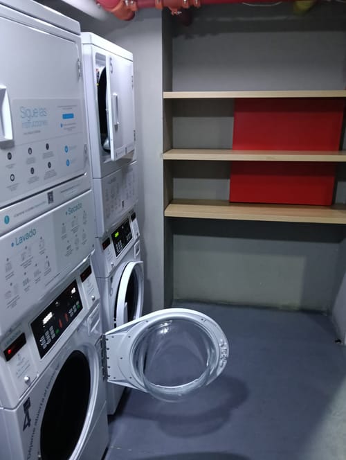 Apartamento de 1 alcoba en venta en Chico Norte, Bogotá, 18 m² · foto 7 de 20