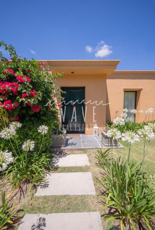Casa muy disfrutable, funcional y con excelentes espacios sociales · Photo 2