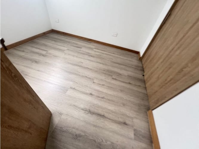 Apartamento de 3 alcobas en arriendo en Las Palmas, Medellín, 163 m² · foto 10 de 17