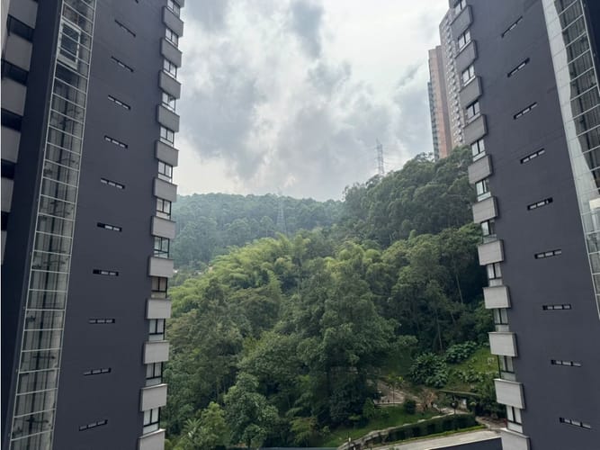 Apartamento de 3 alcobas en arriendo en Las Palmas, Medellín, 163 m² · foto 13 de 17
