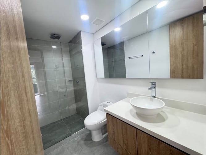 Apartamento de 3 alcobas en arriendo en Las Palmas, Medellín, 163 m² · foto 15 de 17