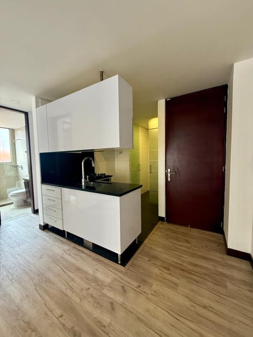 Apartamento de 2 alcobas en arriendo en Chicó Navarra, Bogotá, 70 m² · foto 4 de 12