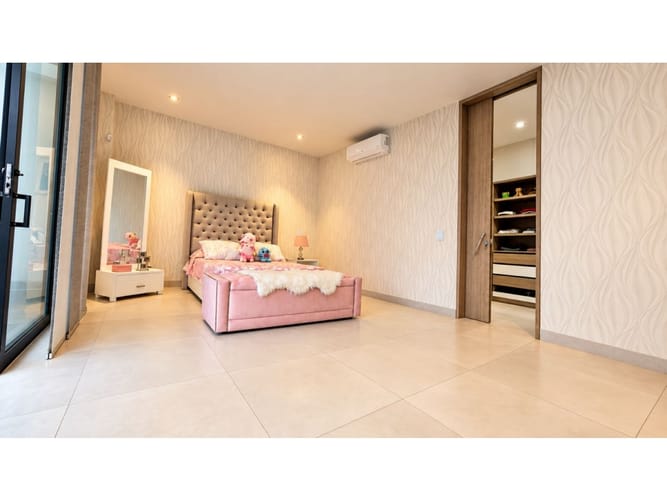 Casa de 5 alcobas en venta en Pance, Cali, 630 m² · foto 5 de 10