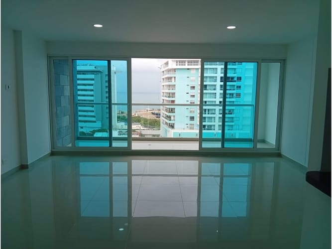 Apartamento de 3 alcobas en venta en Crespo, Cartagena, 130 m² · foto 3 de 24