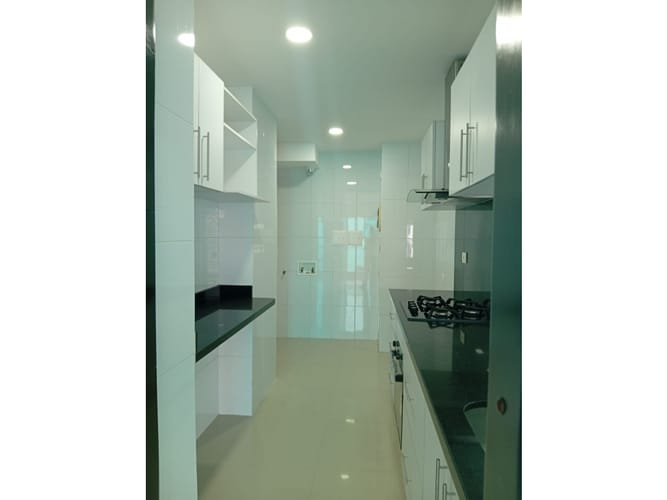 Apartamento de 3 alcobas en venta en Crespo, Cartagena, 130 m² · foto 8 de 24