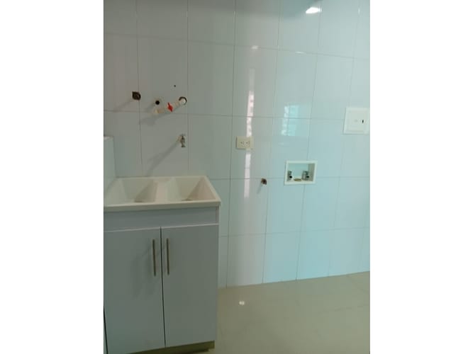 Apartamento de 3 alcobas en venta en Crespo, Cartagena, 130 m² · foto 11 de 24
