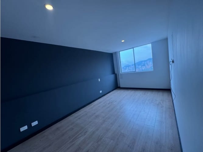 Apartamento de 3 alcobas en arriendo en Loma De Los Gonzalez, Medellín, 125 m² · foto 12 de 19
