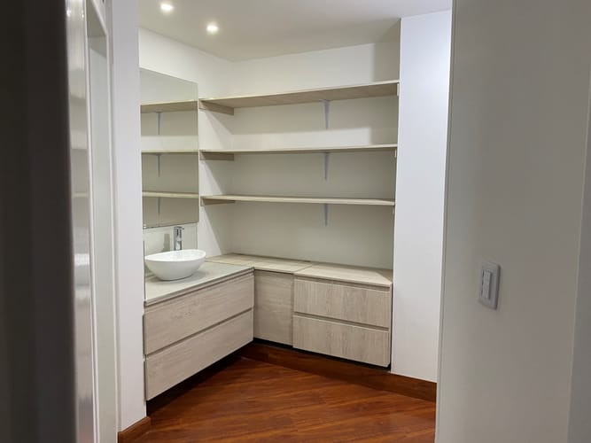 Apartamento de 3 alcobas en arriendo en Santa Ana, Bogotá, 138 m² · foto 4 de 14