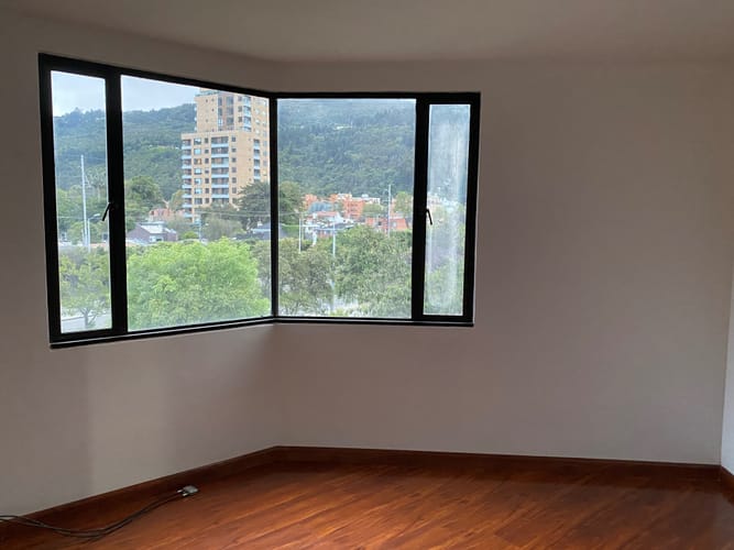Apartamento de 3 alcobas en arriendo en Santa Ana, Bogotá, 138 m² · foto 5 de 14