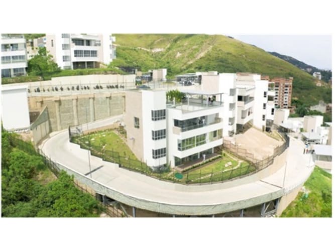 Casa de 4 alcobas en venta en Cristales, Cali, 615 m² · foto 5 de 6