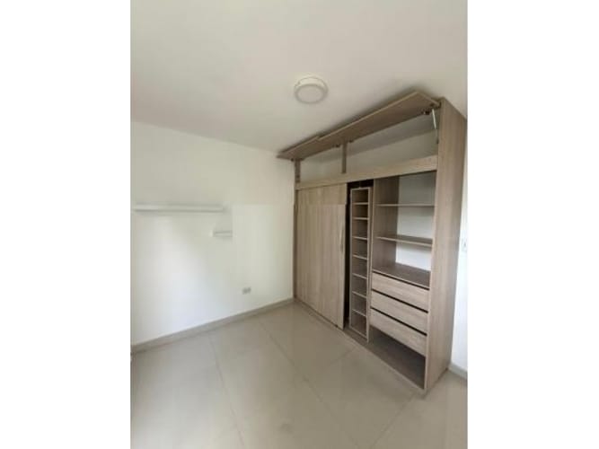 Apartamento de 3 alcobas en venta en Camino Real, Cali, 64 m² · foto 5 de 11