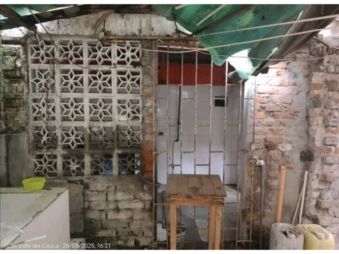 Casa de 5 alcobas en venta en La Base, Cali, 156 m² · foto 2 de 5